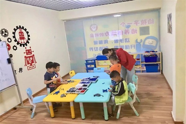 1号全脑机器人教育